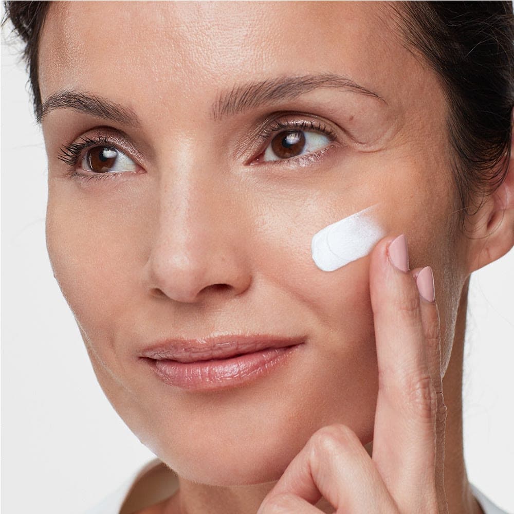 Mini dosis Solar Defense Non-Tinted SPF 50 — 3